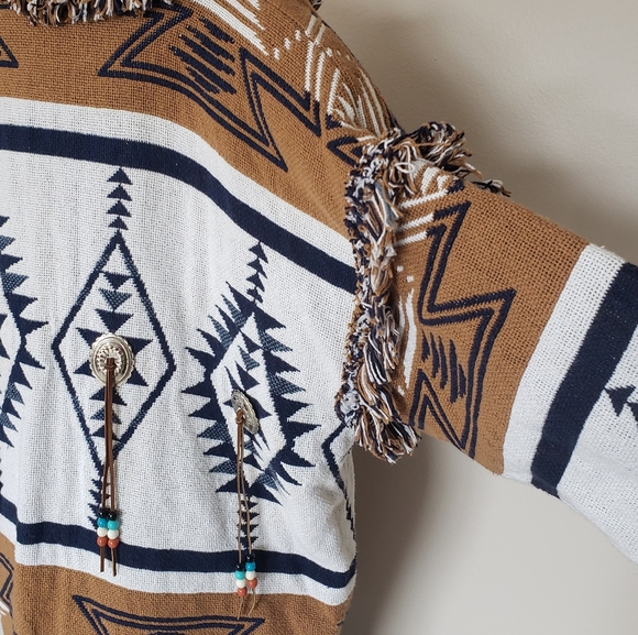 Southwestern Woven Blanket Coat - Picture 12 of 14